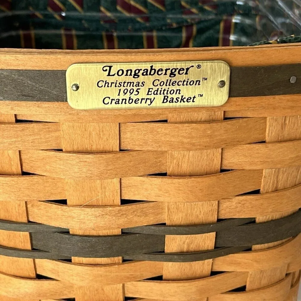 Longaberger Christmas Collection Cranberry Basket with Liner Insert Vtg 1995